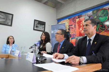 RUEDA_DE_PRENSA_DECANOS_LIRIA_18